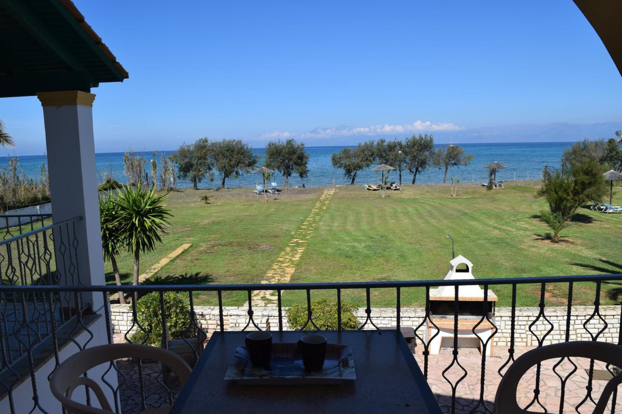 S&C Kosmos Beach Resort Roda  Dış mekan fotoğraf
