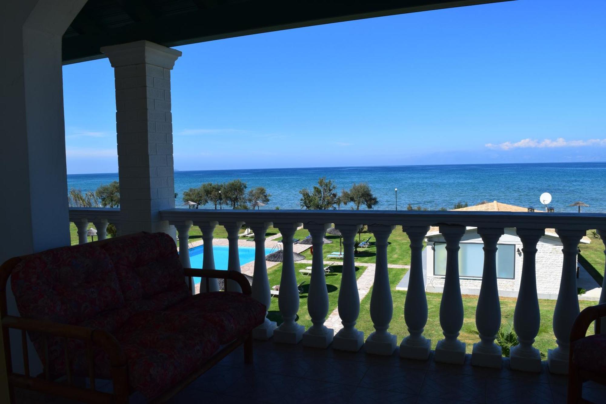 S&C Kosmos Beach Resort Roda  Dış mekan fotoğraf
