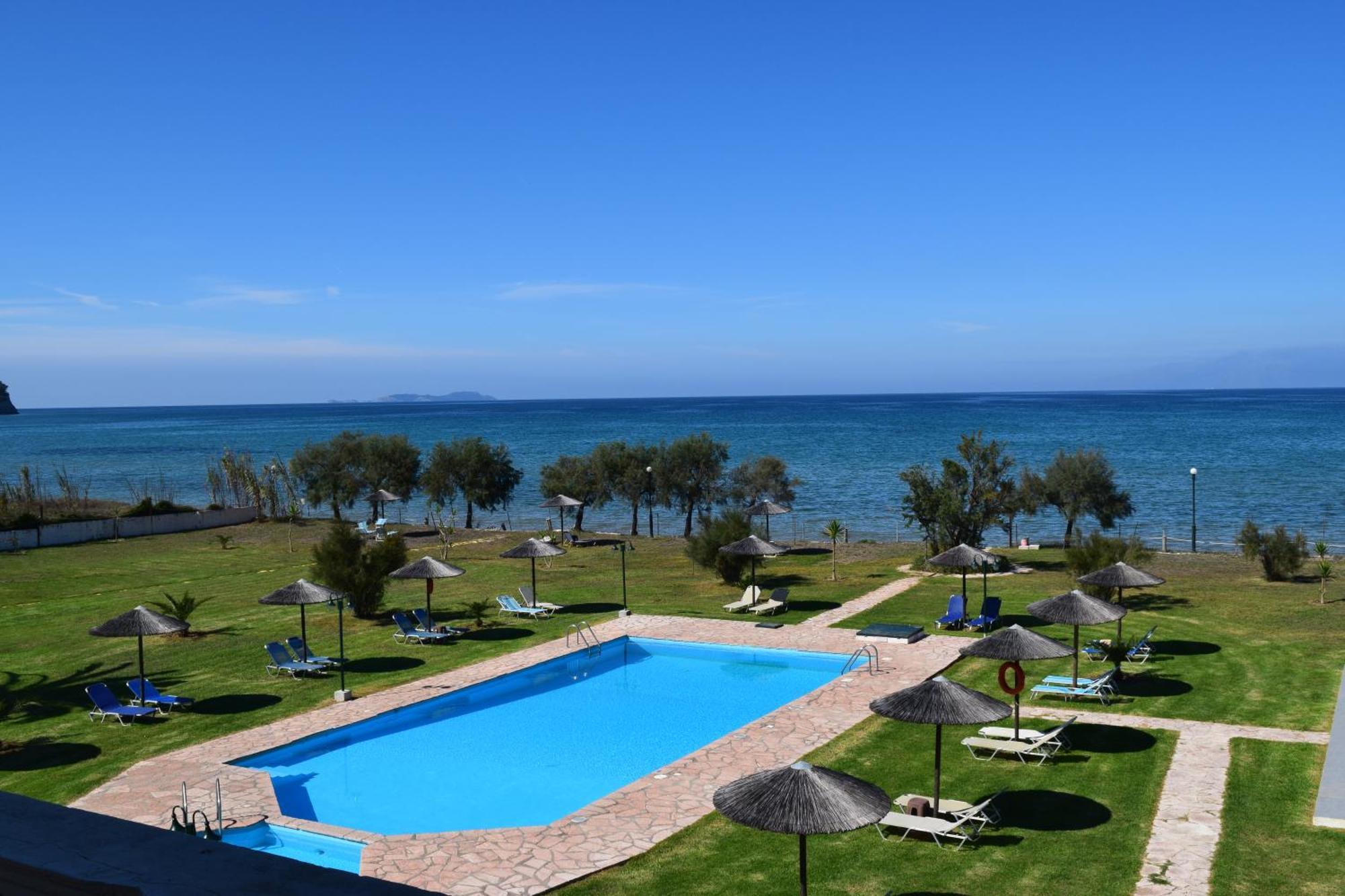 S&C Kosmos Beach Resort Roda  Dış mekan fotoğraf