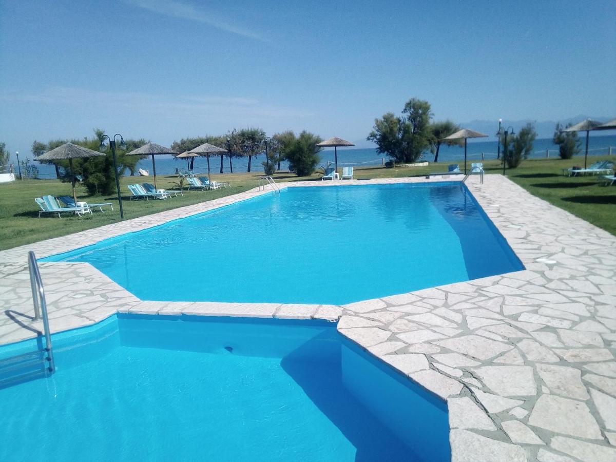 S&C Kosmos Beach Resort Roda  Dış mekan fotoğraf